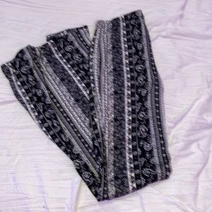 Black and White Flared Leggings, Size S, Super Stretchy